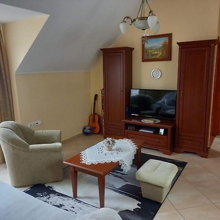 River Apartmanhaz Jászberény Dış mekan fotoğraf