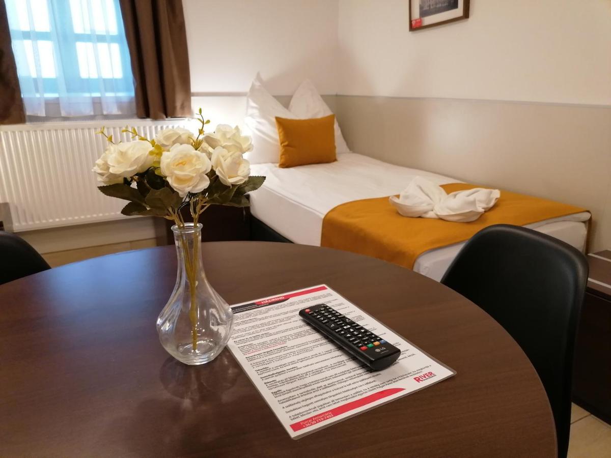 River Apartmanhaz Jászberény Dış mekan fotoğraf
