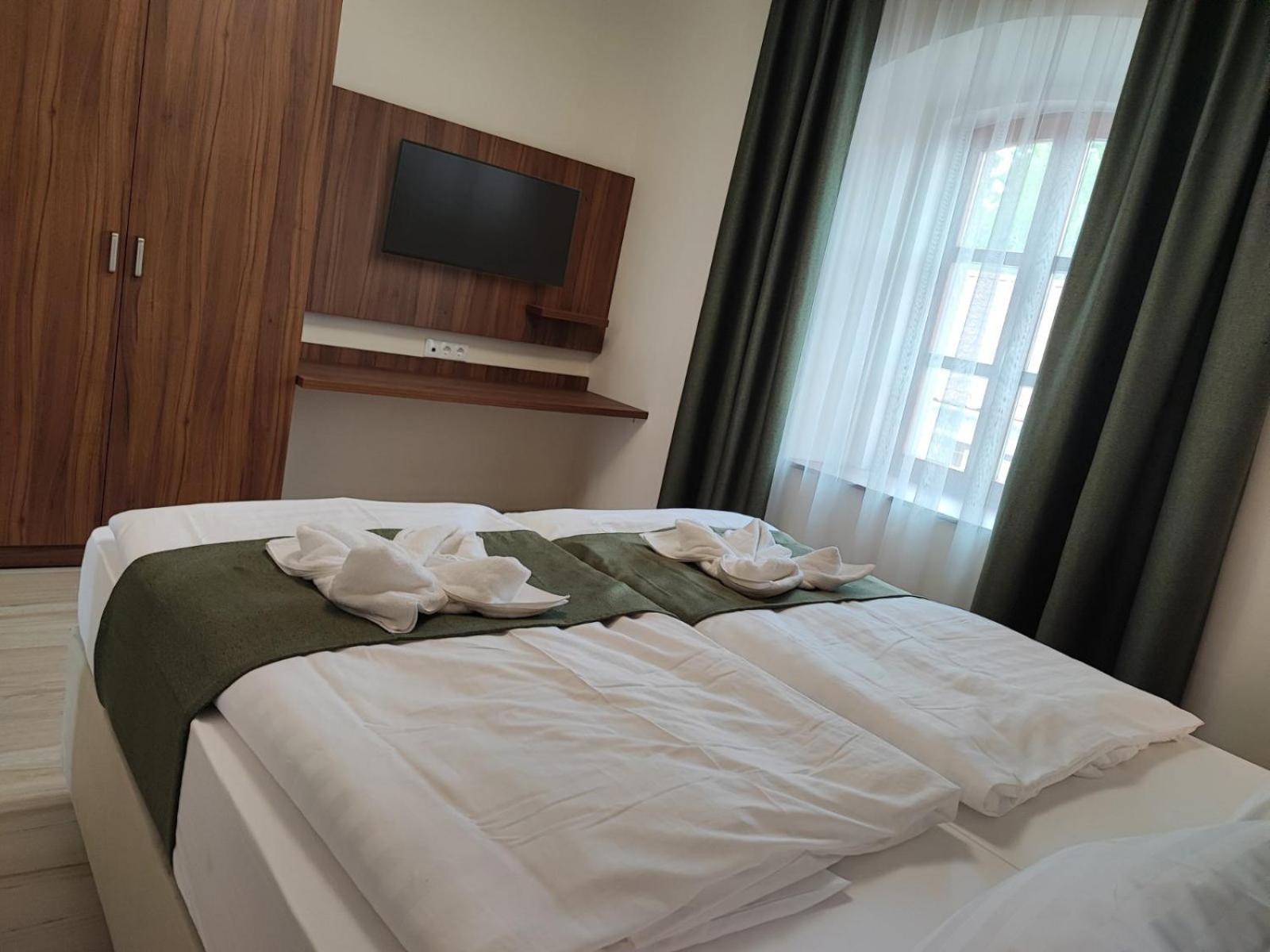 River Apartmanhaz Jászberény Dış mekan fotoğraf